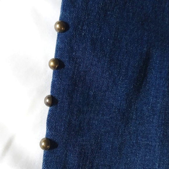 Suzanne Betro NWOT Embellished Flare Boutique Jeans - Picture 3 of 9